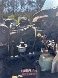 2006 International 4300 4X2 S/A SPREADER TRUCK