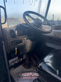 2015 Peterbilt 320 6x4 T/A GARBAGE TRUCK