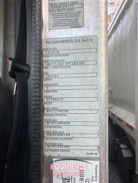 2015 Peterbilt 320 6x4 T/A GARBAGE TRUCK