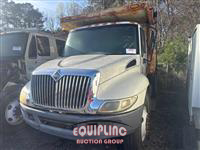 2006 International 4300 4x2 S/A DUMP TRUCK