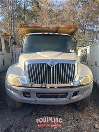 2006 International 4300 4x2 S/A DUMP TRUCK