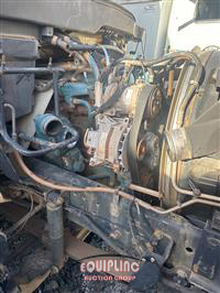 2006 International 4300 4x2 S/A DUMP TRUCK