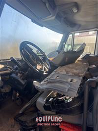 2006 International 4300 4x2 S/A DUMP TRUCK