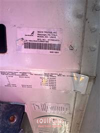 2018 Mack LR633 6X4 T/A SIDE LOAD GARBAG