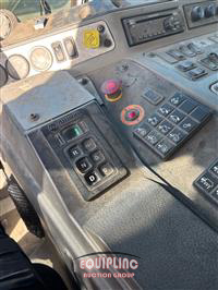 2018 Mack LR633 6X4 T/A SIDE LOAD GARBAG