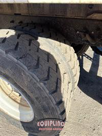 2018 Mack LR633 6X4 T/A SIDE LOAD GARBAG