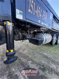 2005 Sterling CONDOR TRI/A CONCRETE PUMP TRU