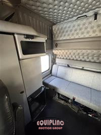 2016 Kenworth W900 6X4 T/A SLEEPER TRUCK TRA