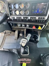 2016 Kenworth W900 6X4 T/A SLEEPER TRUCK TRA