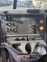 2007 Freightliner CL120 6x4 T/A DAY CAB TRUCK TR