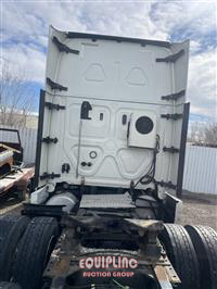 2018 Freightliner CASCADIA 6X4 T/A SLEEPER TRUCK