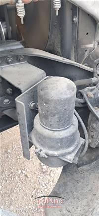 2019 Freightliner CASCADIA 6X4 T/A SLEEPER TRUCK