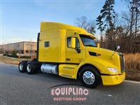 2015 Peterbilt 579 6X4 T/A SLEEPER TRUCK TRAC