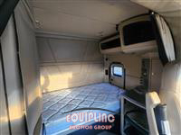 2015 Peterbilt 579 6X4 T/A SLEEPER TRUCK TRAC