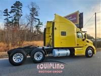 2015 Peterbilt 579 6X4 T/A SLEEPER TRUCK TRAC