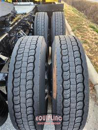 2015 Peterbilt 579 6X4 T/A SLEEPER TRUCK TRAC