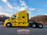 2015 Peterbilt 579 6X4 T/A SLEEPER TRUCK TRAC