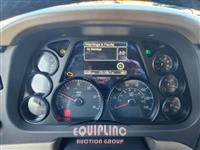 2015 Peterbilt 579 6X4 T/A SLEEPER TRUCK TRAC