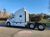 2015 Peterbilt 579 6X4 T/A SLEEPER TRUCK TRAC