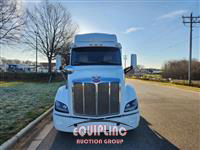 2015 Peterbilt 579 6X4 T/A SLEEPER TRUCK TRAC