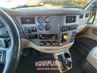 2015 Peterbilt 579 6X4 T/A SLEEPER TRUCK TRAC