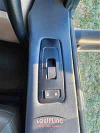 2015 Peterbilt 579 6X4 T/A SLEEPER TRUCK TRAC