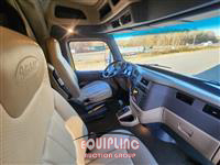 2015 Peterbilt 579 6X4 T/A SLEEPER TRUCK TRAC