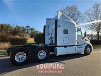 2015 Peterbilt 579 6X4 T/A SLEEPER TRUCK TRAC