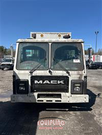 2018 Mack LR 6X4 T/A GARBAGE TRUCK 