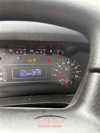 2019 International MV607 4X2 SA 26FT NON CDL BOX 