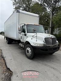 2019 International MV607 4X2 SA 26FT NON CDL BOX 