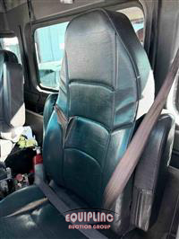 2007 Kenworth T800 TRI/A ROLLOFF TRUCK