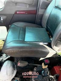 2007 Kenworth T800 TRI/A ROLLOFF TRUCK