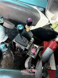 2007 Kenworth T800 TRI/A ROLLOFF TRUCK