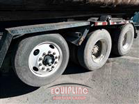 2007 Kenworth T800 TRI/A ROLLOFF TRUCK