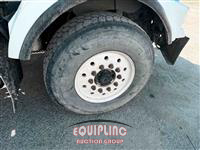 2007 Kenworth T800 TRI/A ROLLOFF TRUCK