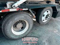 2007 Kenworth T800 TRI/A ROLLOFF TRUCK