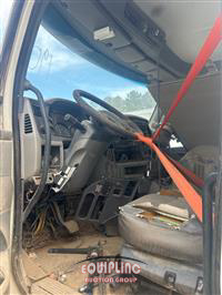 2015 Peterbilt 567 6X4 T/A DAY CAB TRUCK TRAC