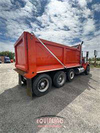 1995 Kenworth T800 TRI/A DUMP TRUCK TRACTOR