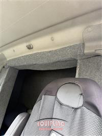 2017 International 4300 4X2 S/A 26FT BOX TRUCK