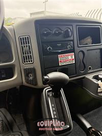 2017 International 4300 4X2 S/A 26FT BOX TRUCK