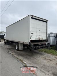 2017 International 4300 4X2 S/A 26FT BOX TRUCK