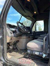 2014 Freightliner CASCADIA