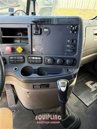 2014 Freightliner CASCADIA