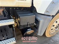 2017 Mack GU713 TRI/A ROLLOFF TRUCK