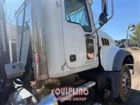 2017 Mack GU713 TRI/A ROLLOFF TRUCK
