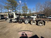 2017 Mack GU713 TRI/A ROLLOFF TRUCK