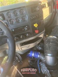 2020 Peterbilt 579 6X4 T/A SLEEPER TRUCK TRAC