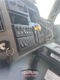 2007 International 7600 6X4 T/A GARBAGE TRUCK