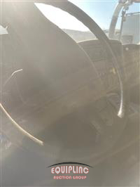 2007 International 7600 6X4 T/A GARBAGE TRUCK